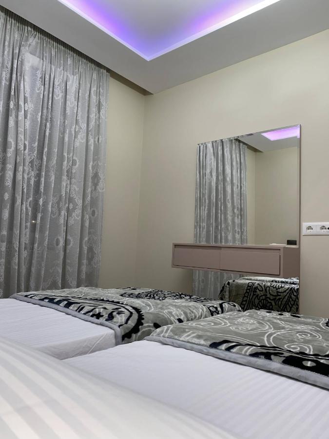 Komatas Modern Apartments In Bllok Area Tirana Exterior photo